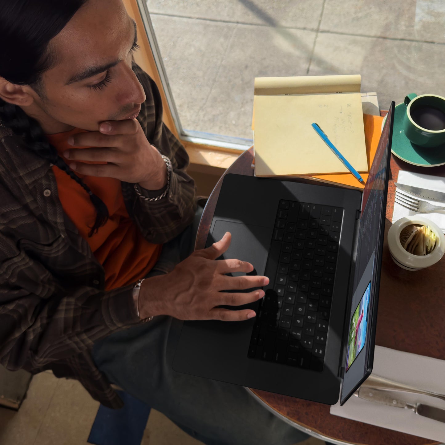 16-inch MacBook Pro: Apple M3 Max chip with 16‑core CPU and 40‑core GPU, 1TB SSD - Space Black